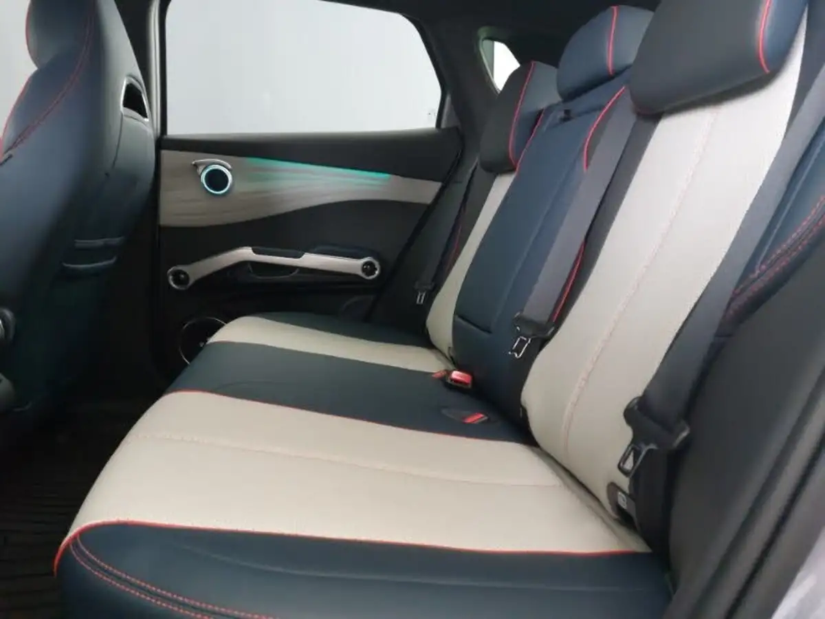 2024-byd-atto-3-e-design-big-5