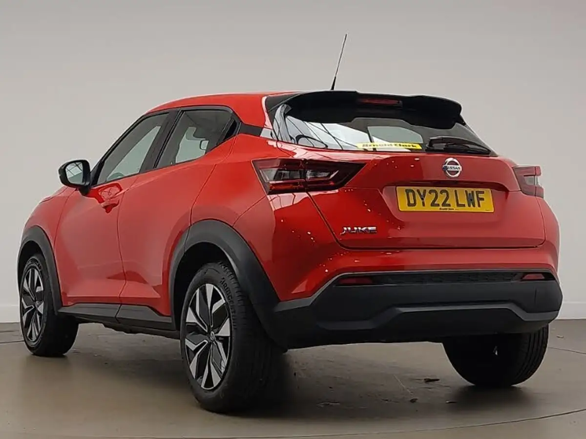 2022-nissan-juke-10-dig-t-acenta-big-1