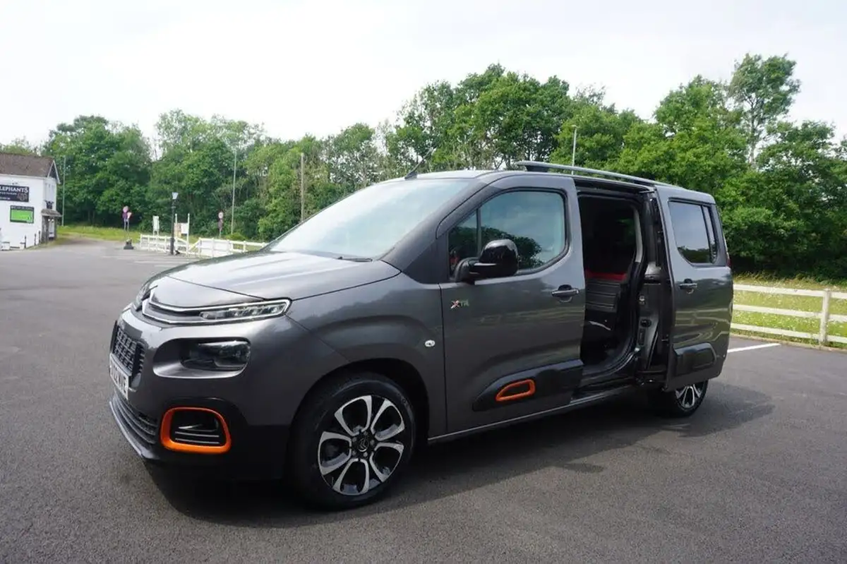 2022-citroen-berlingo-12-puretech-flair-xtr-xl-size-big-7