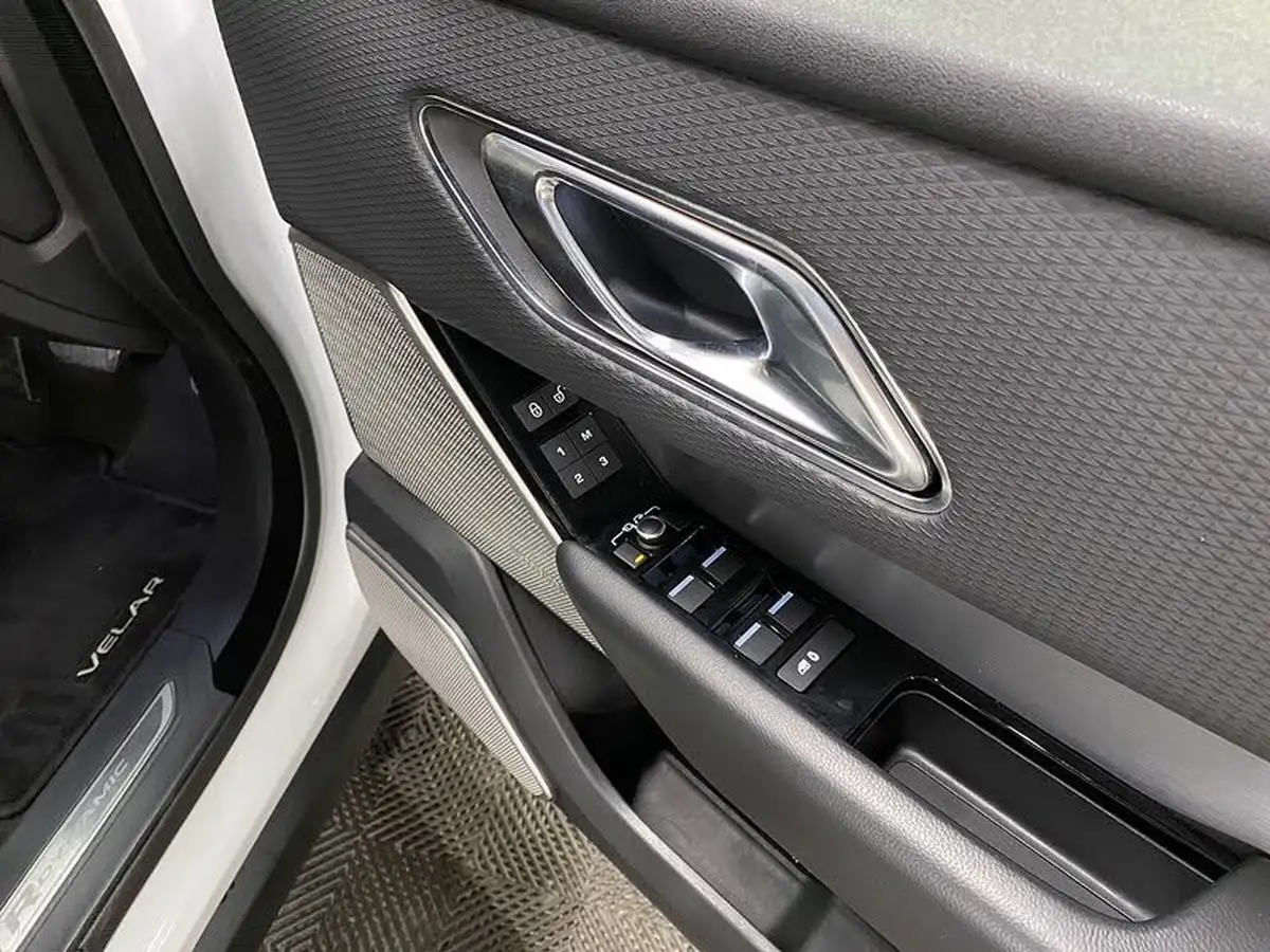 2018-land-rover-range-rover-velar-30-d300-r-dynamic-se-ss-big-42