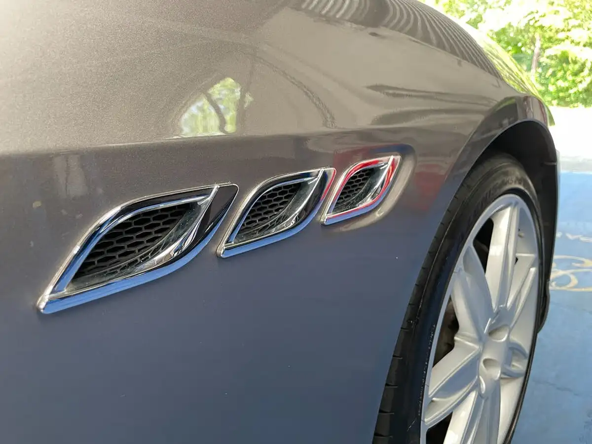 2016-maserati-quattroporte-30td-big-35