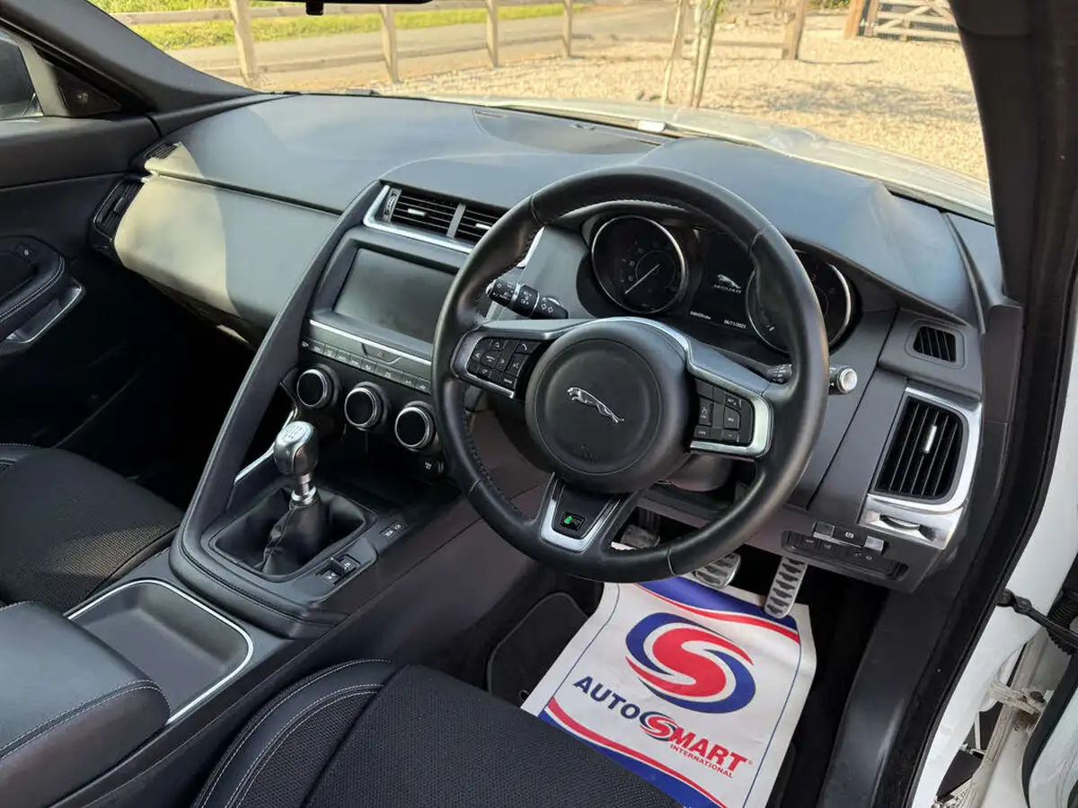 2019-jaguar-e-pace-20-i4d-r-dynamic-150ps-big-15