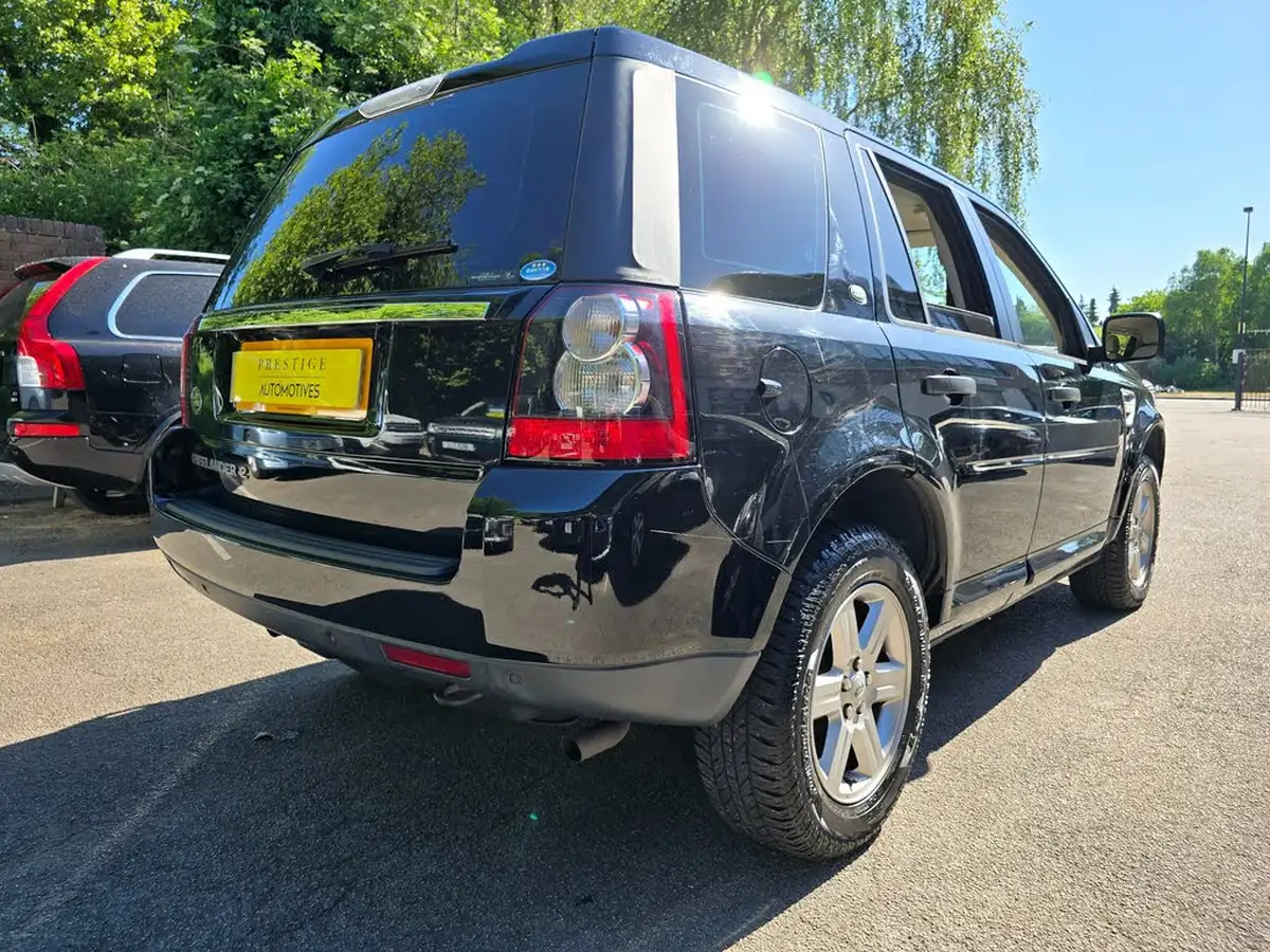 2011-land-rover-freelander-2-big-8