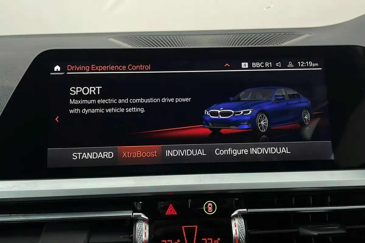 2020-bmw-3-series-20-330e-sport-pro-saloon-4d-big-23
