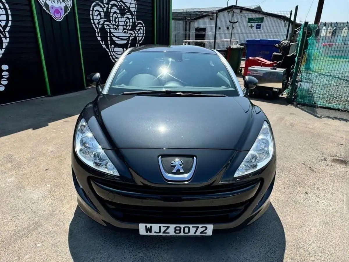 2012-peugeot-rcz-16-gt-156bhp-big-7
