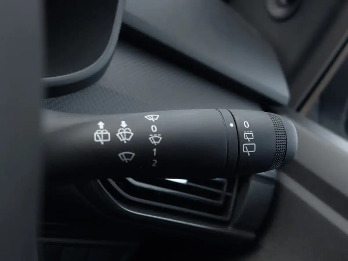 2022-dacia-sandero-10-sce-essential-big-17