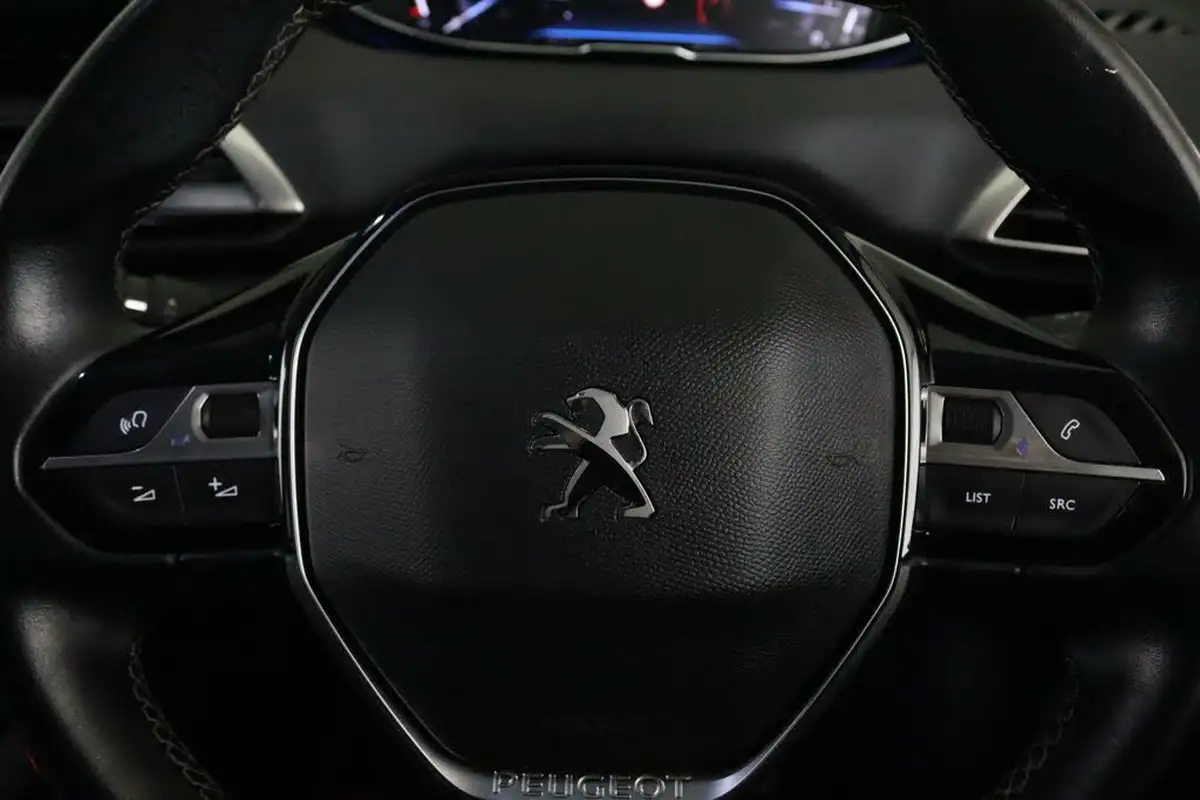 2021-peugeot-3008-suv-12-puretech-allure-premium-big-17
