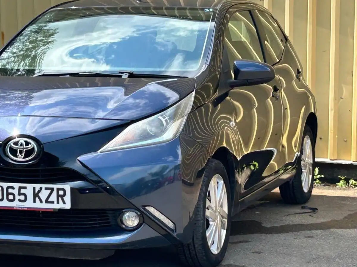 2015-toyota-aygo-10-vvt-i-x-pression-5d-big-4