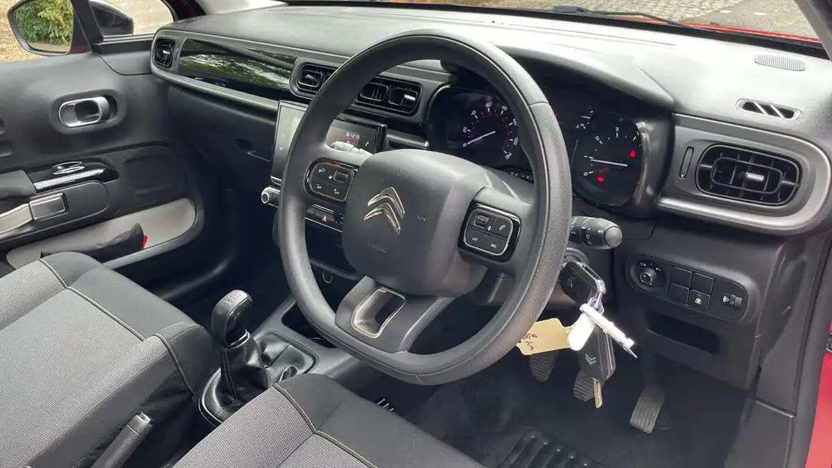 2021-citroen-c3-12-puretech-shine-83ps-big-10