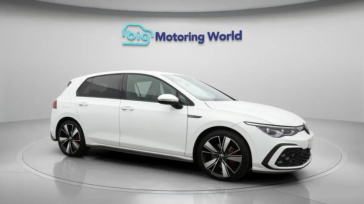 2023-volkswagen-golf-20tdi-gtd-big-1