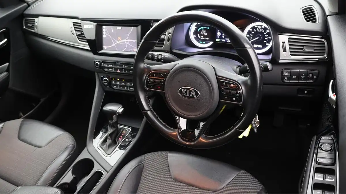 2018-kia-niro-16-gdi-2-adap-big-10