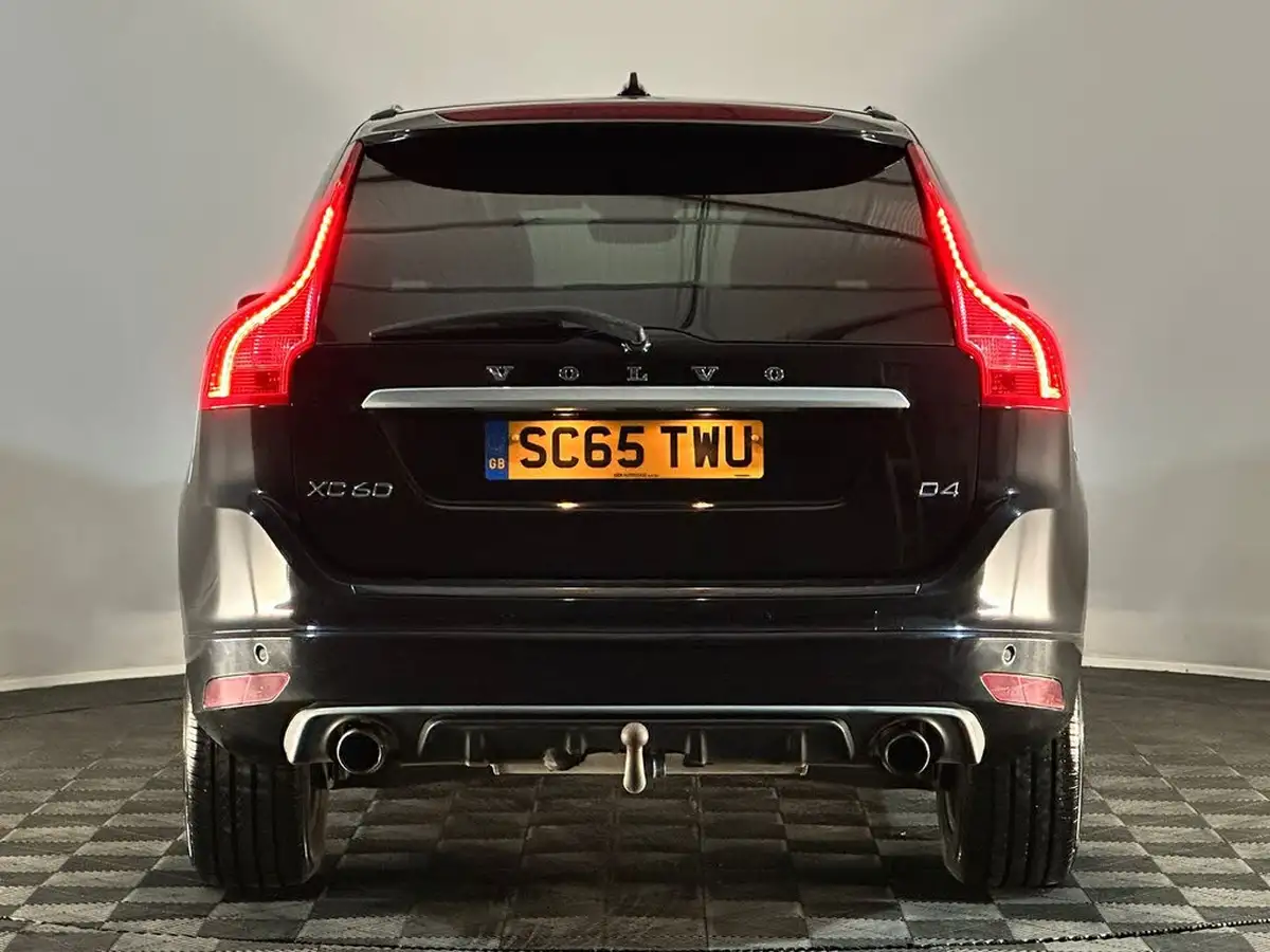 2016-volvo-xc60-20td-d4-r-design-lux-nav-big-6