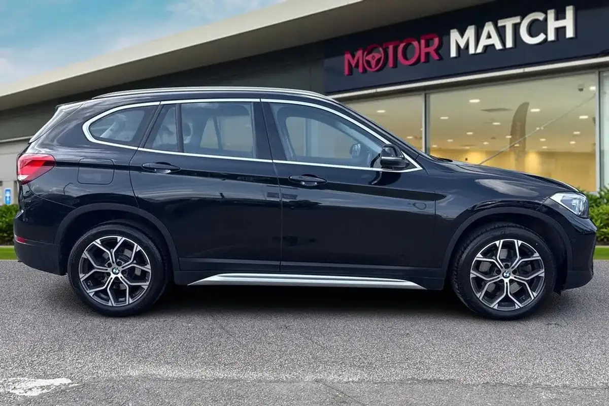 2022-bmw-x1-20-xdrive20i-xline-big-2