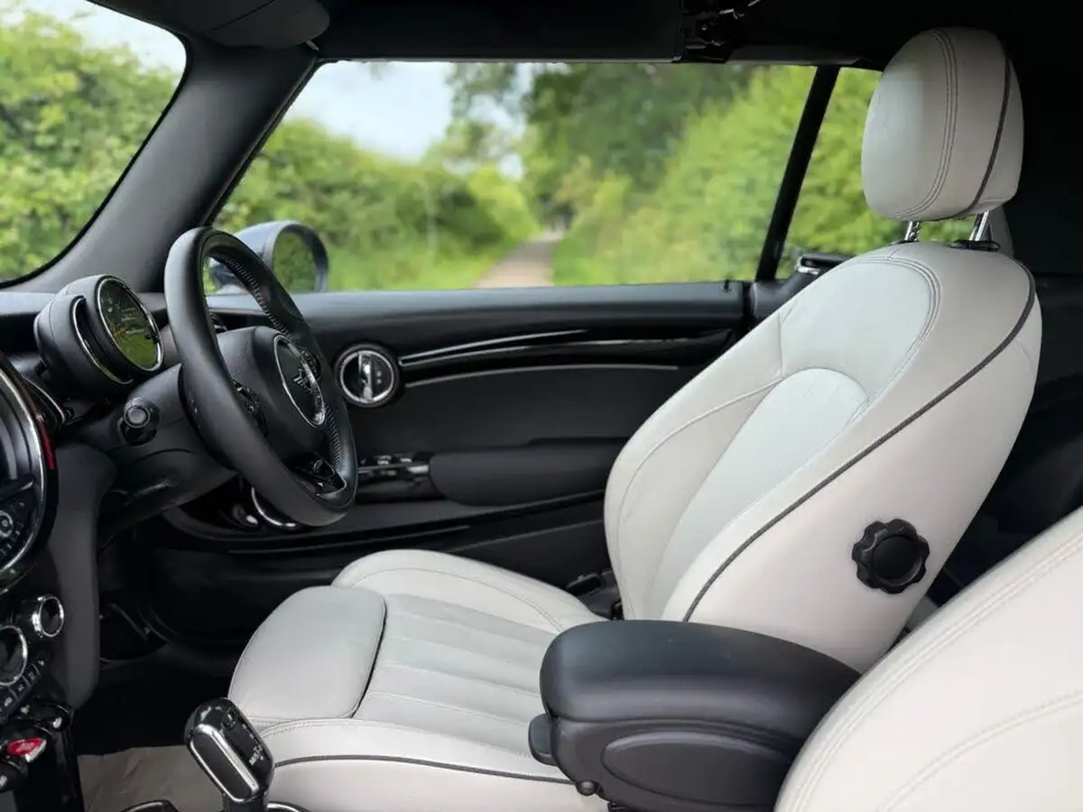 2019-mini-cooper-15-cooper-exclusive-134bhp-ss-convertible-2d-auto-big-17