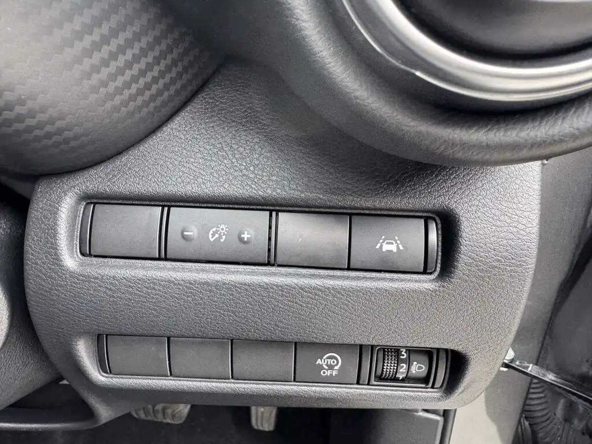 2023-nissan-juke-10-dig-t-n-connecta-dct-big-48