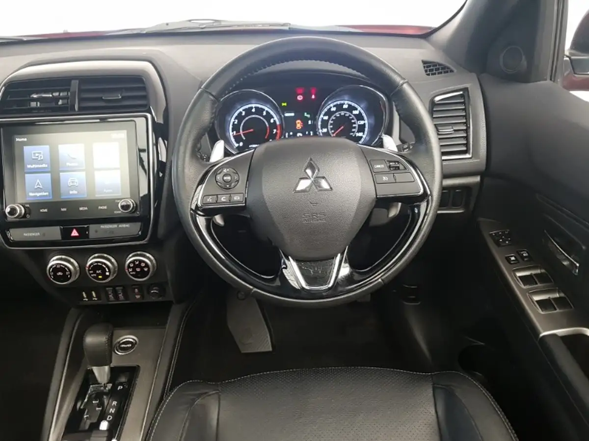 2024-jeep-avenger-12-gse-summit-e-hybrid-48v-auto-big-6