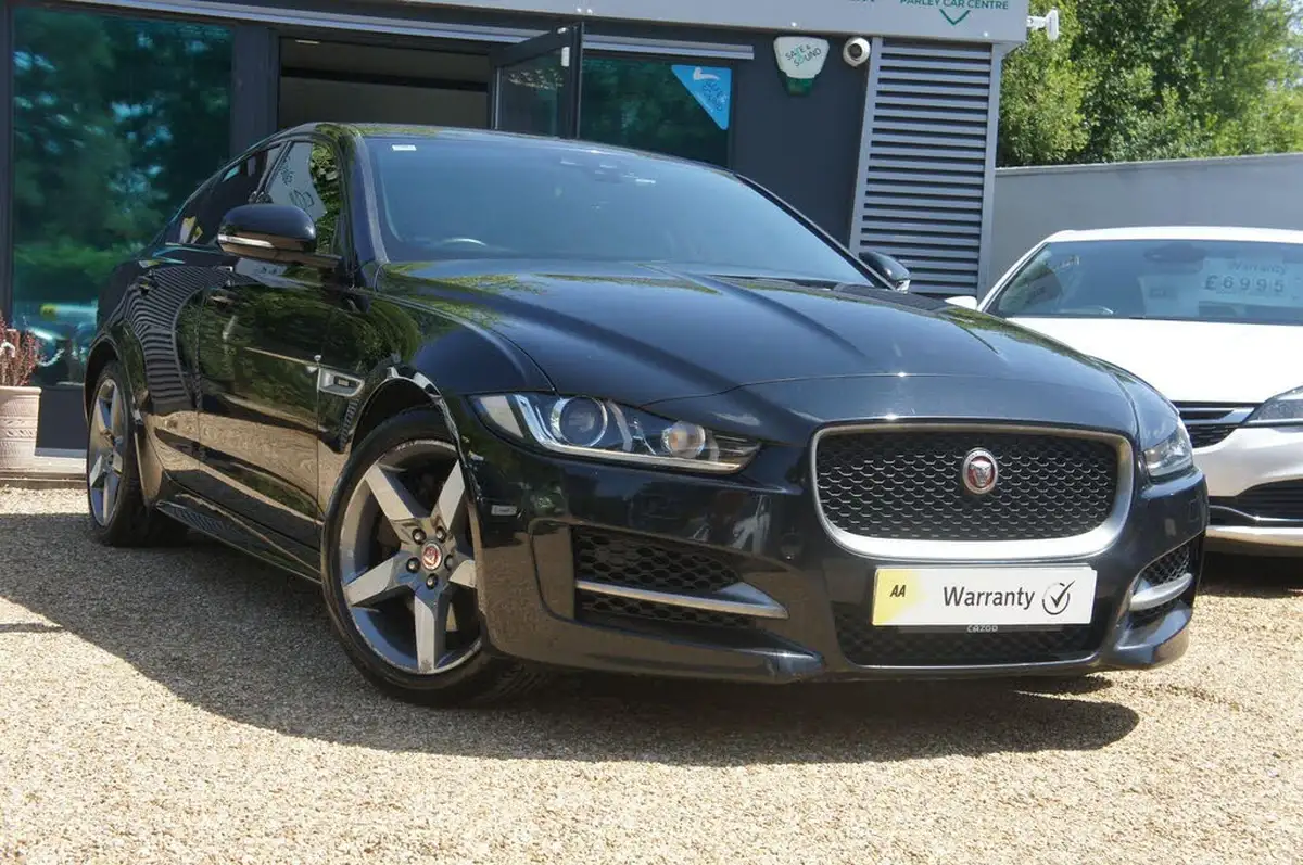 2019-jaguar-xe-20i-r-sport-200ps-big-1