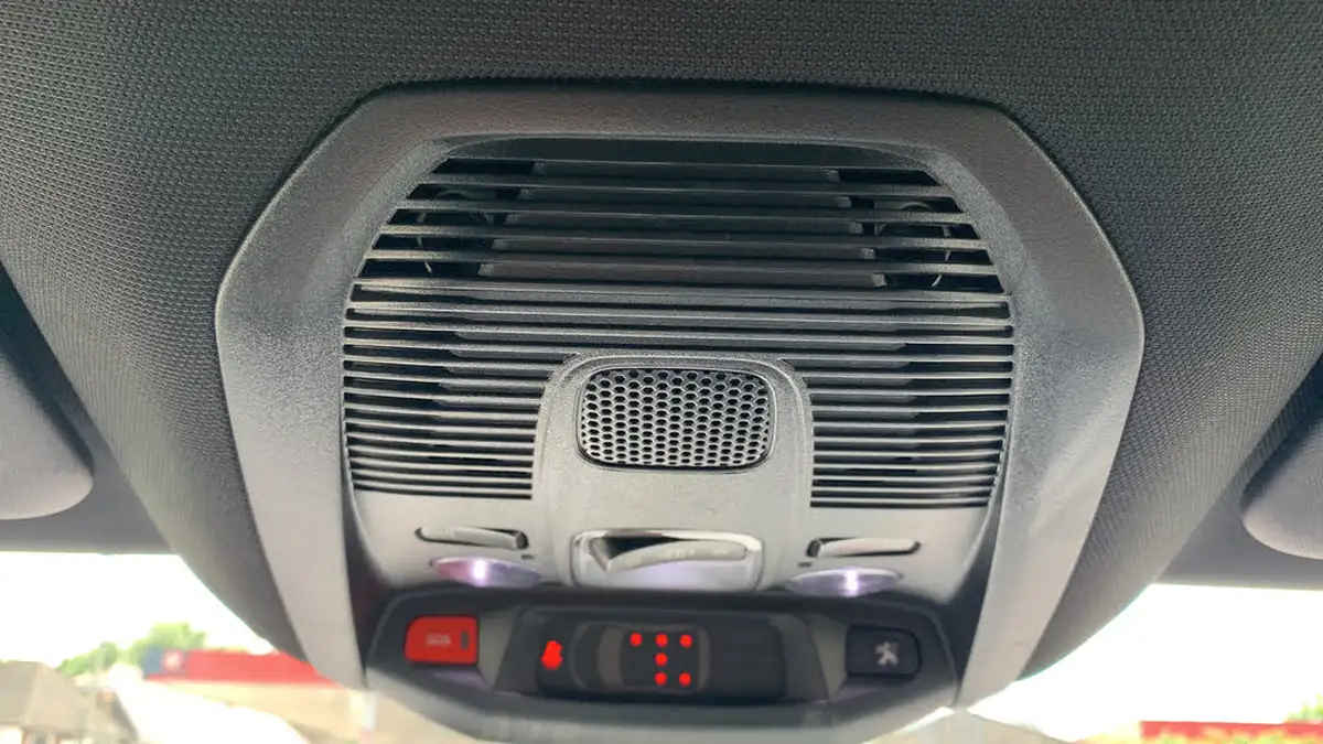 2022-peugeot-5008-suv-12-puretech-gt-premium-big-38