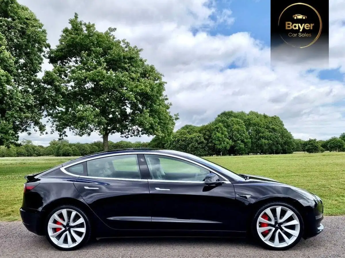 2019-tesla-model-3-e-4x4-performance-pack-big-2