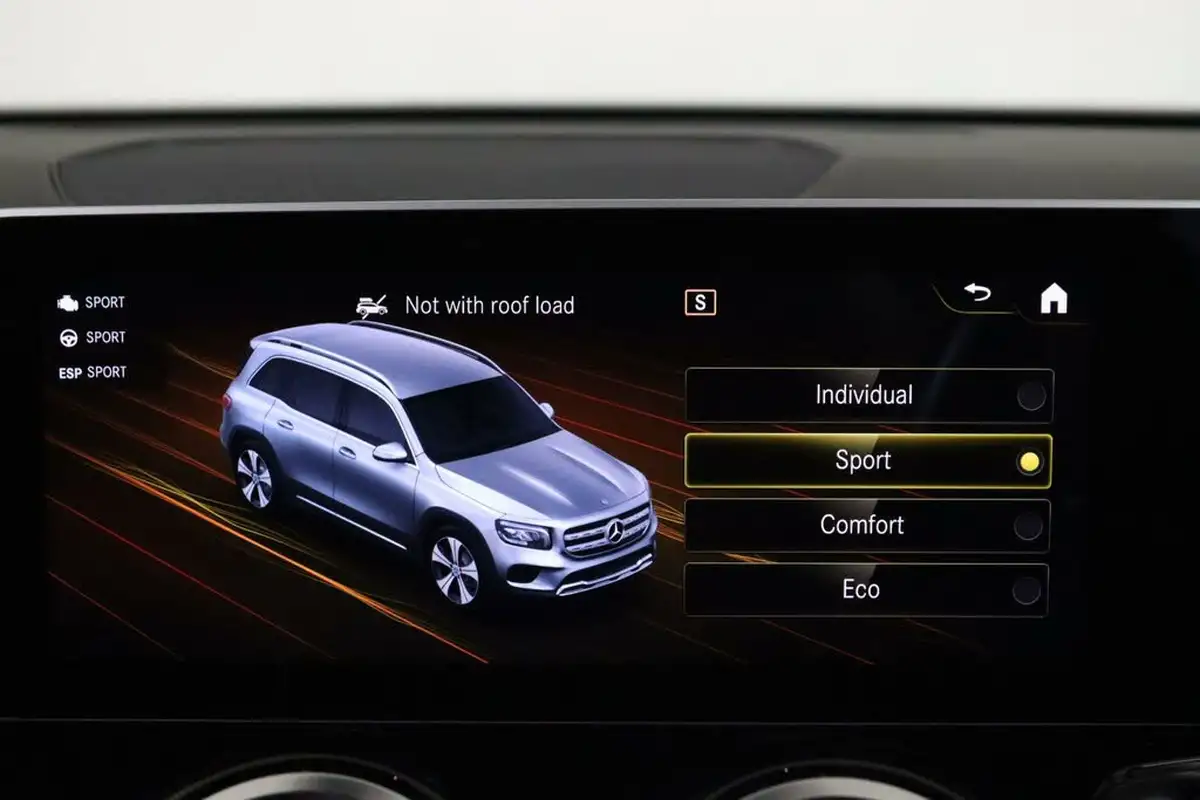 2020-mercedes-benz-glb-class-20d-glb200d-amg-line-premium-4matic-big-41