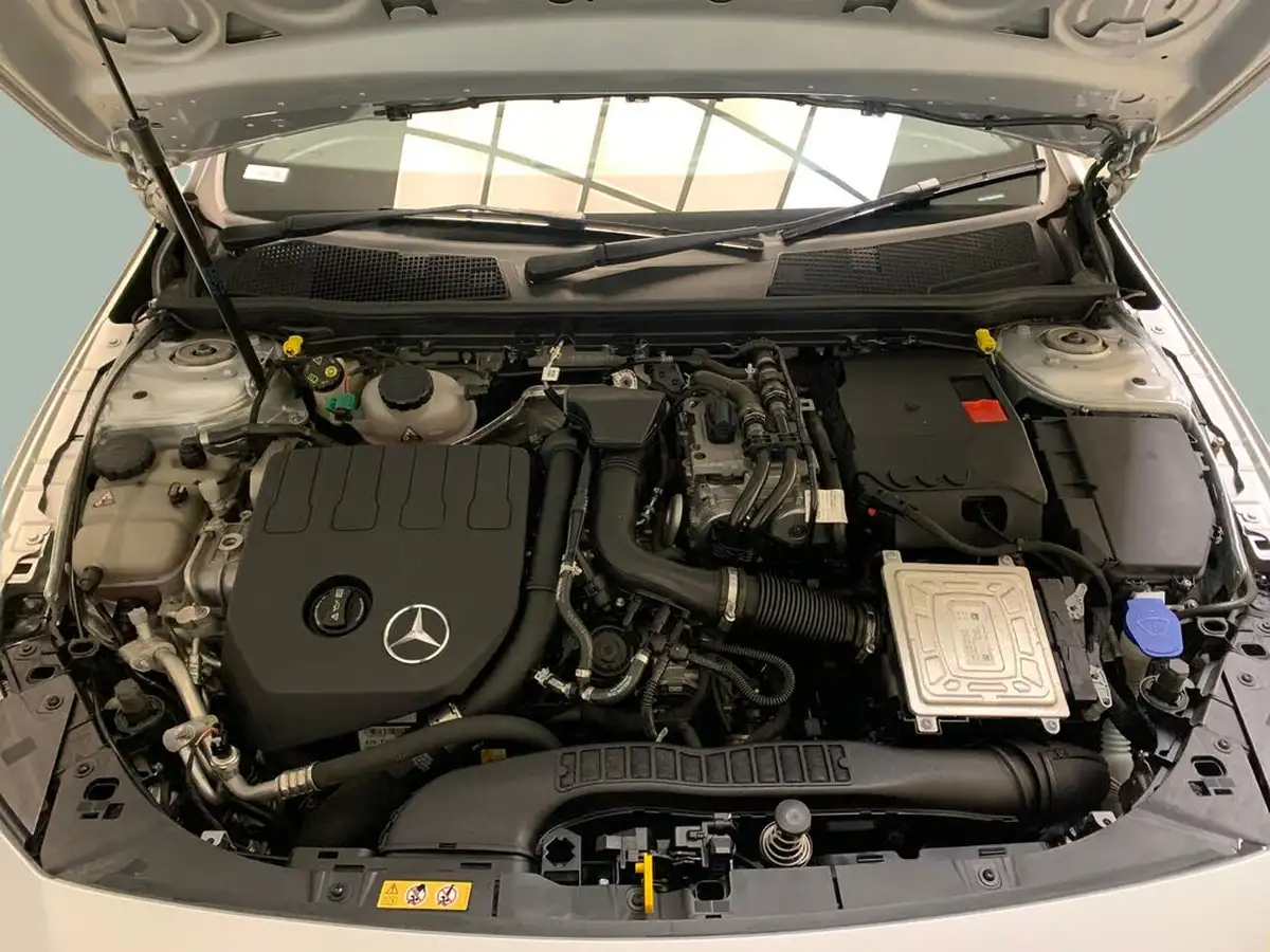 2021-mercedes-benz-a-class-13-a250e-amg-line-executive-hatchback-5d-big-40