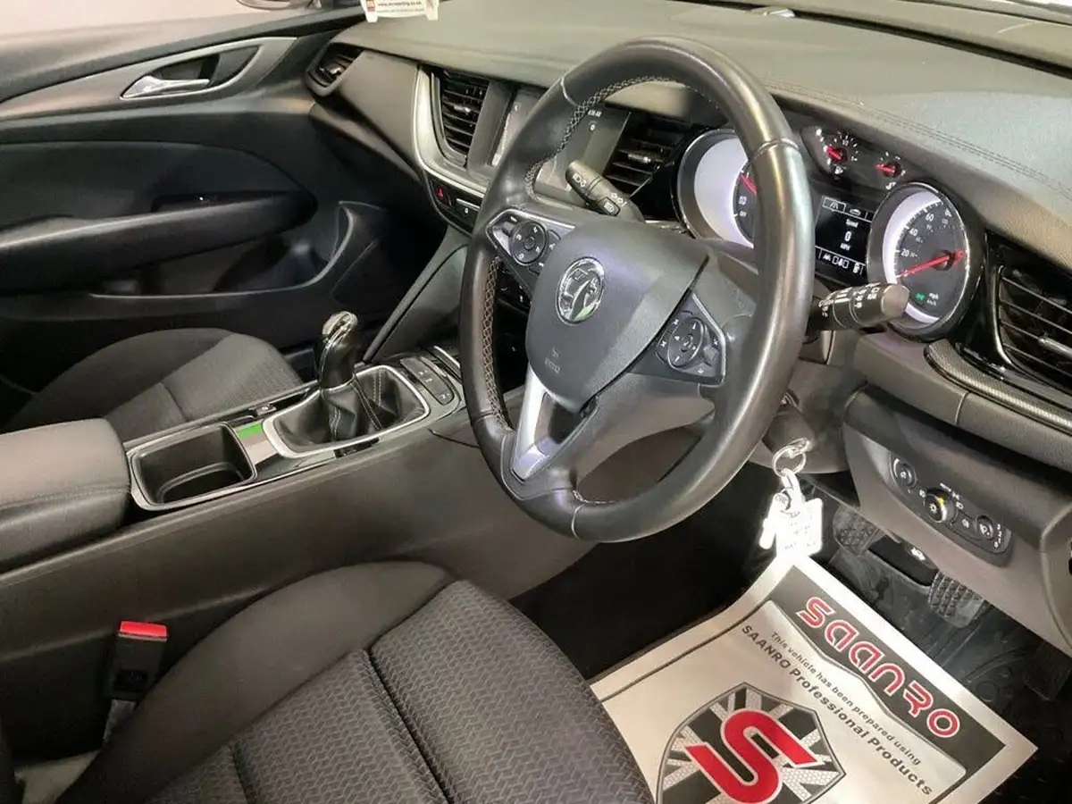 2021-vauxhall-insignia-grand-sport-15-turbo-d-se-nav-big-23