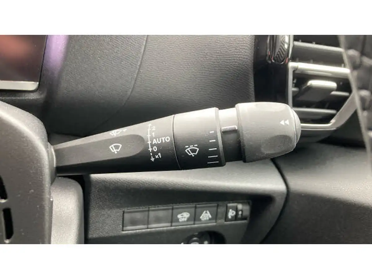 2022-citroen-c4-12-puretech-shine-plus-130ps-big-24