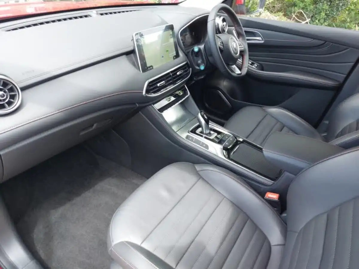 2024-mg-hs-15t-gdi-trophy-258ps-plug-in-hybrid-1490cc-auto-big-4