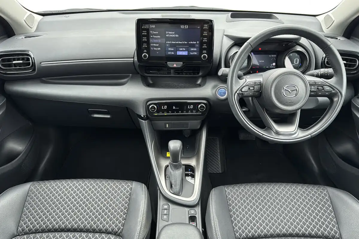 2023-mazda-mazda2-15-select-big-8