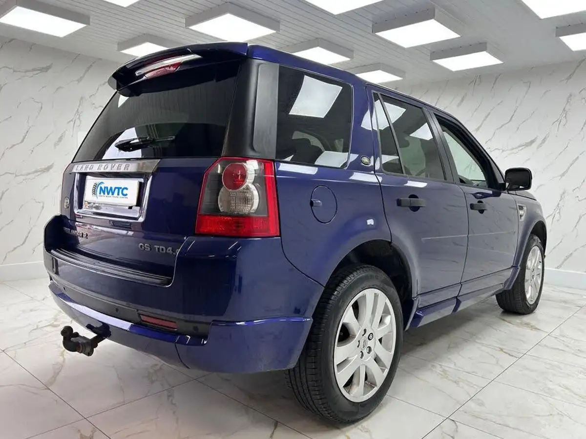 2010-land-rover-freelander-2-22td4e-gs-big-9