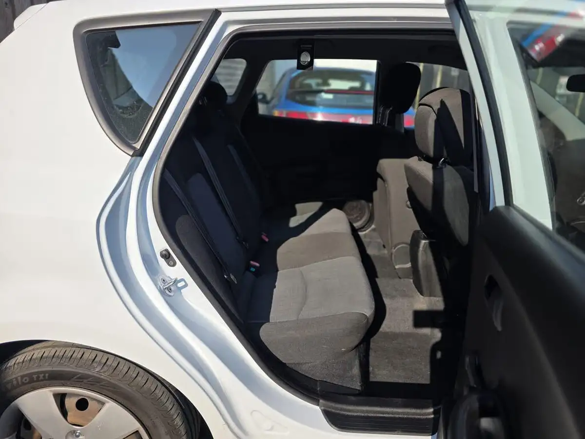 2009-kia-ceed-14-1-big-10