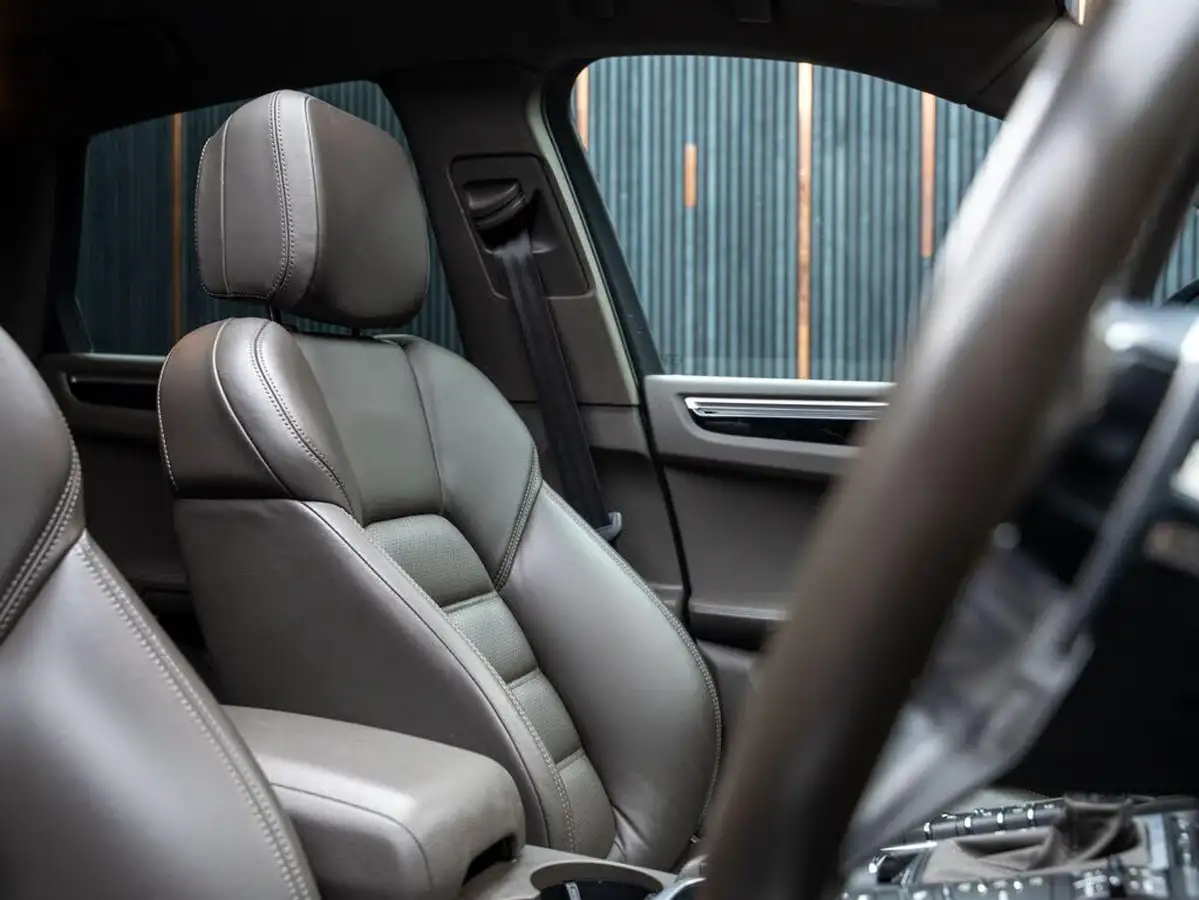 2020-porsche-macan-30-v6-s-big-31