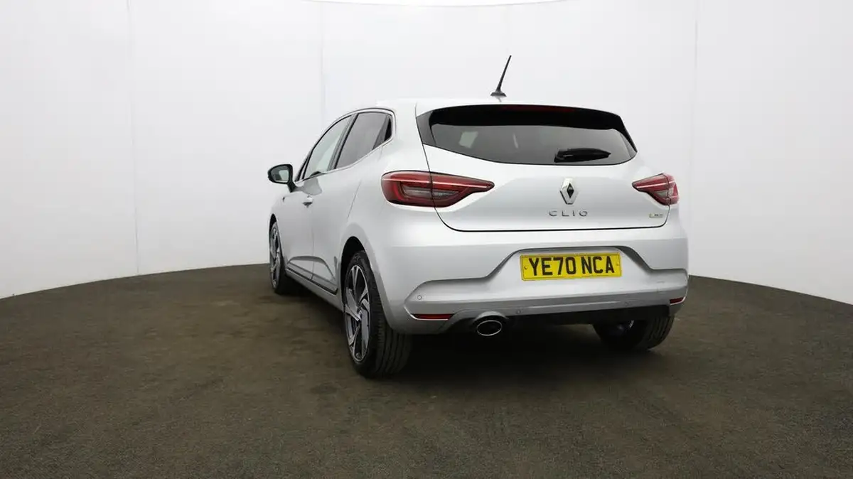 2021-renault-clio-10-tce-rs-line-100bhp-big-32