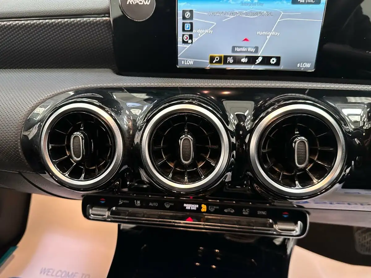 2019-mercedes-benz-a-class-20d-a200d-sport-hatchback-5d-big-13