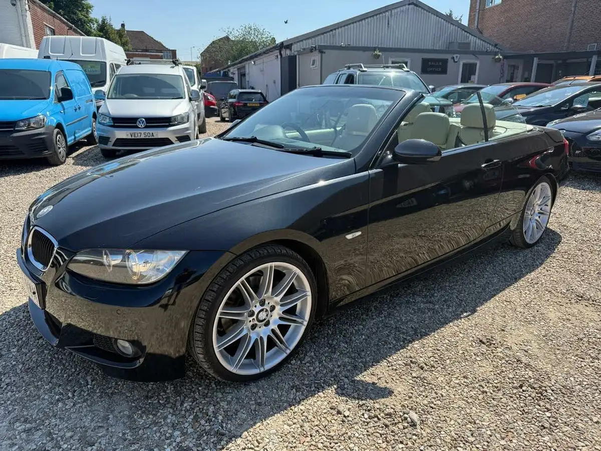 2009-bmw-3-series-20td-320d-m-sport-convertible-2d-big-4