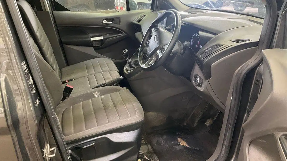 2020-ford-transit-connect-15-ecoblue-l2-240-limited-big-16