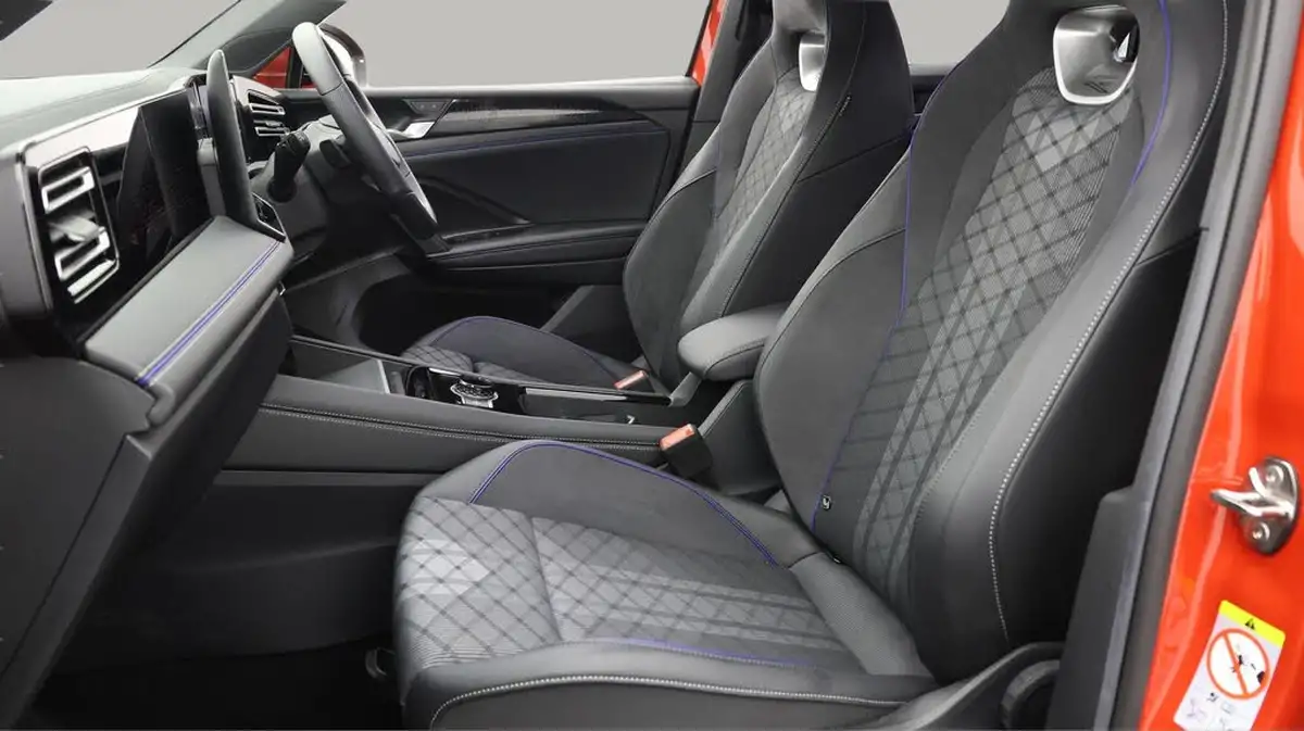 2024-volkswagen-tiguan-15-etsi-r-line-big-14