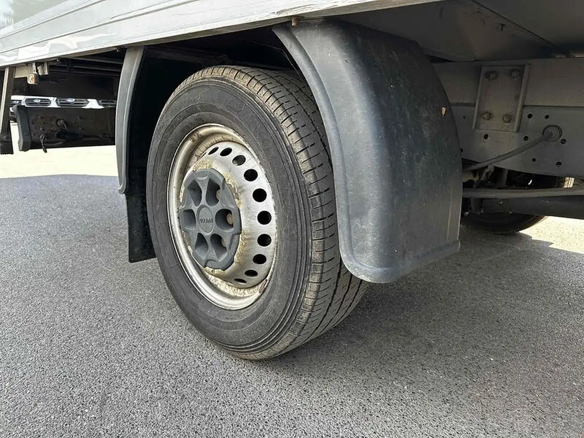 2021-iveco-daily-s-class-23td-35s14h-3000-big-13