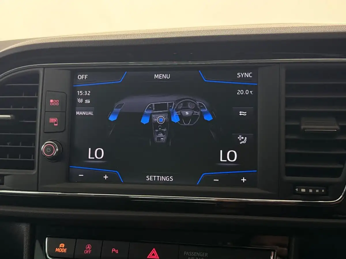 2019-seat-leon-20-tsi-fr-hatchback-big-34