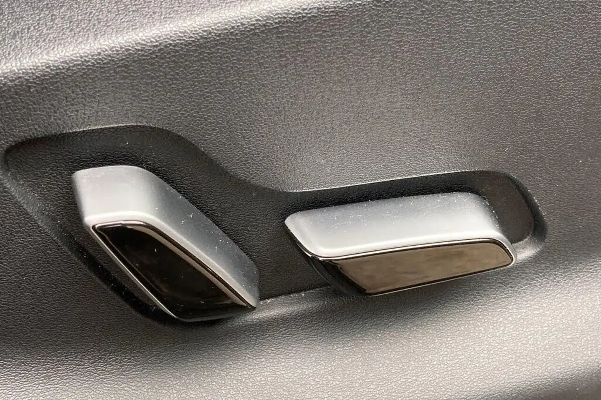 2024-byd-seal-15-comfort-big-32