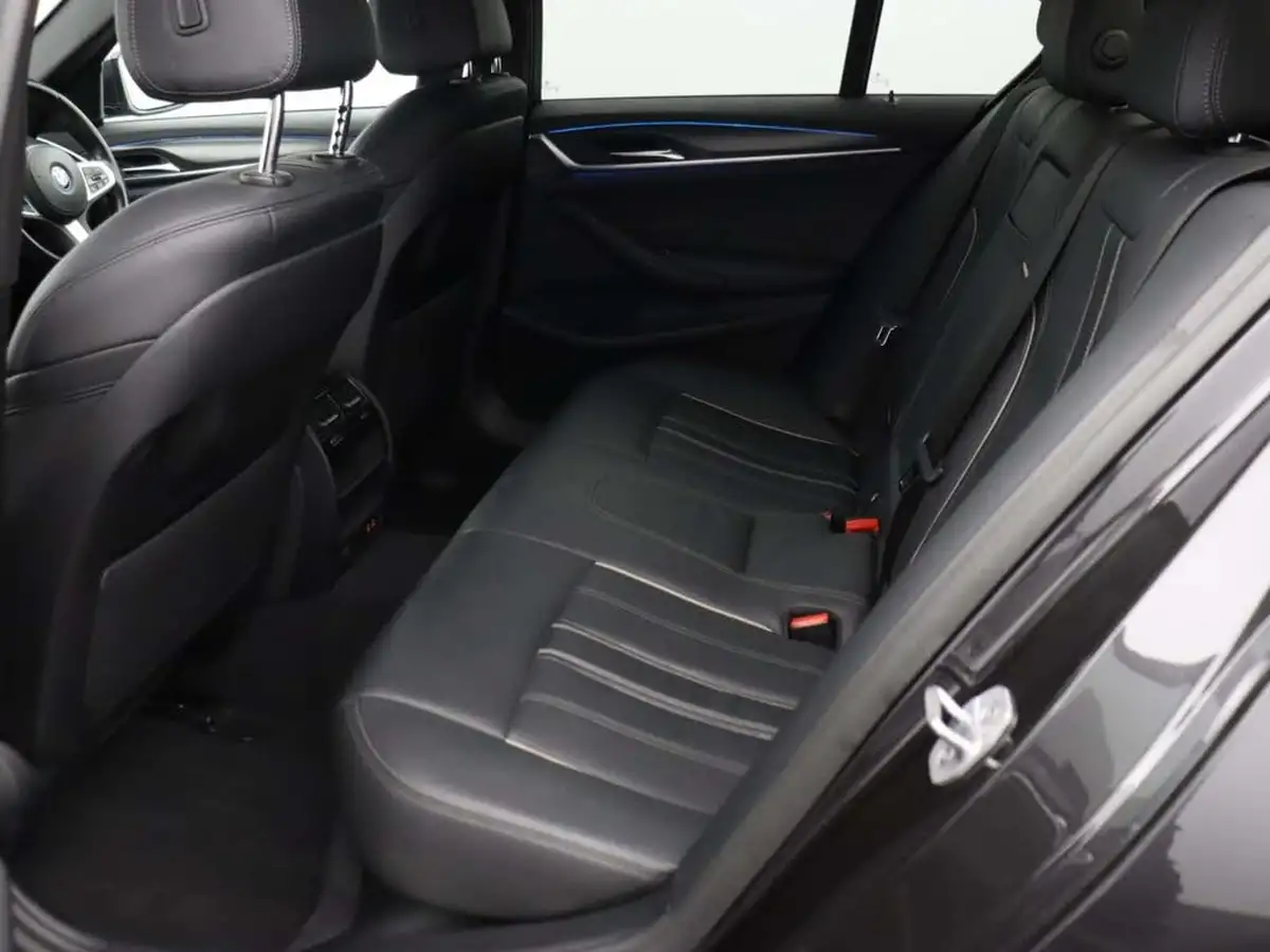 2022-bmw-5-series-20-530e-m-sport-saloon-4d-big-14