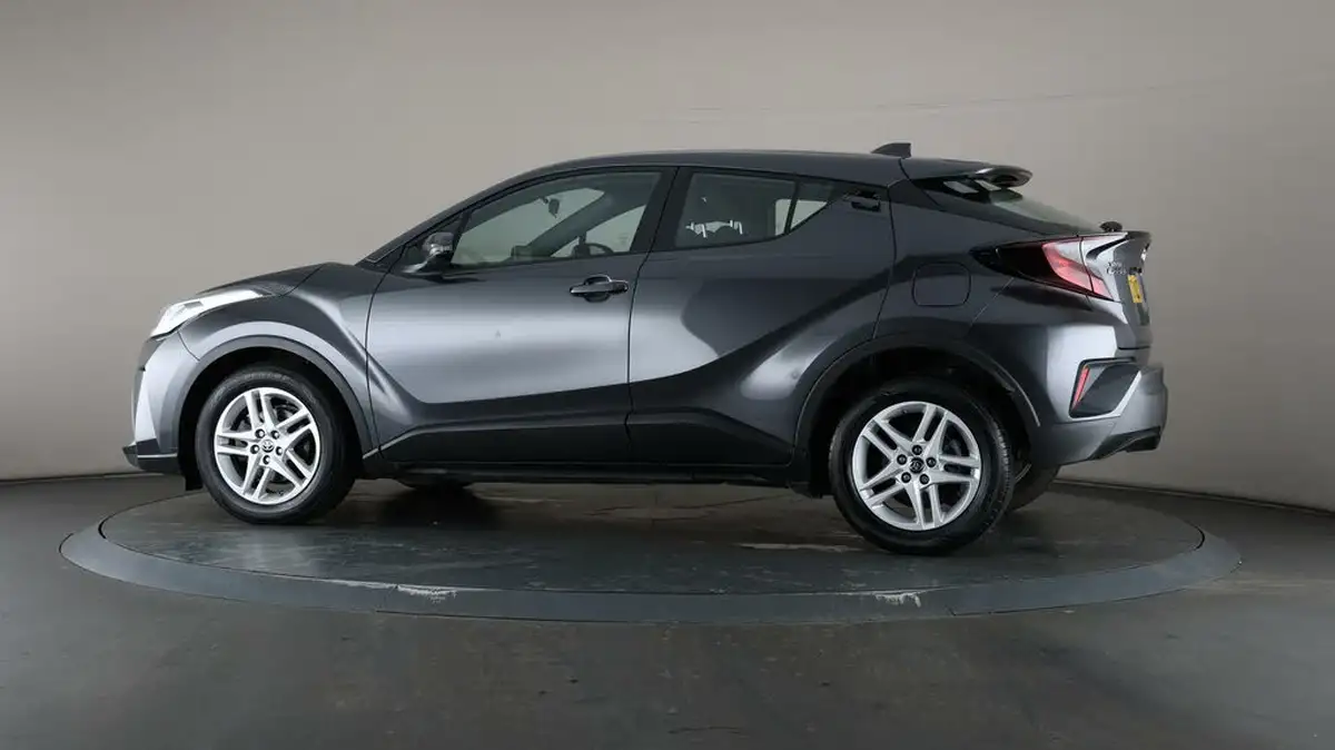 2022-toyota-c-hr-18-vvt-i-icon-big-75