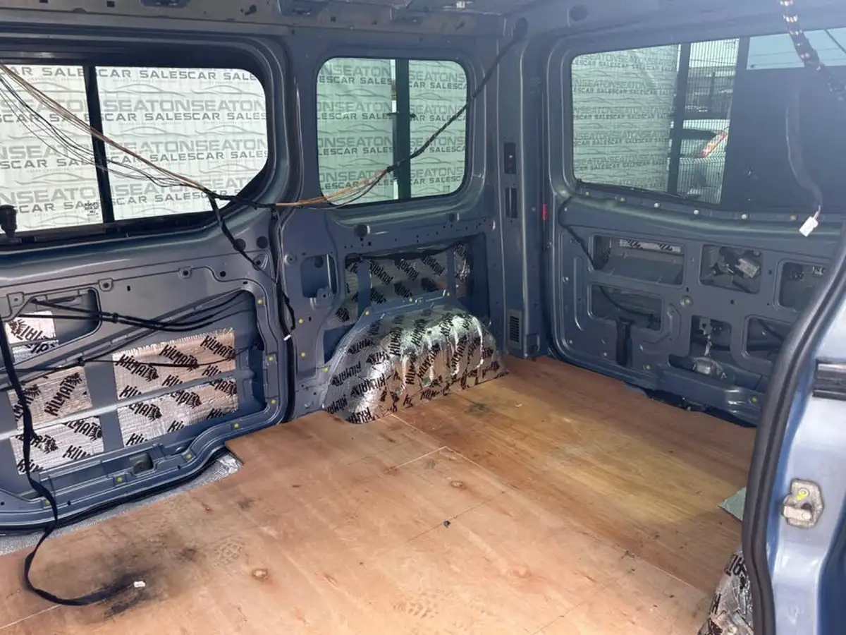 2013-renault-trafic-20td-sl27dci-115-eu5-minibus-9-seats-qs6-big-6