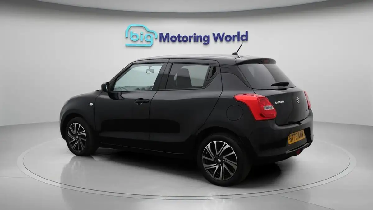 2024-suzuki-swift-12-dualjet-sz-l-big-5