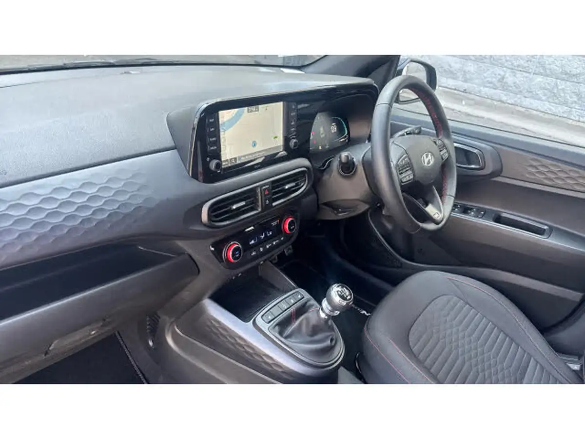 2024-hyundai-i10-10-t-gdi-n-line-90ps-two-tone-roof-big-8