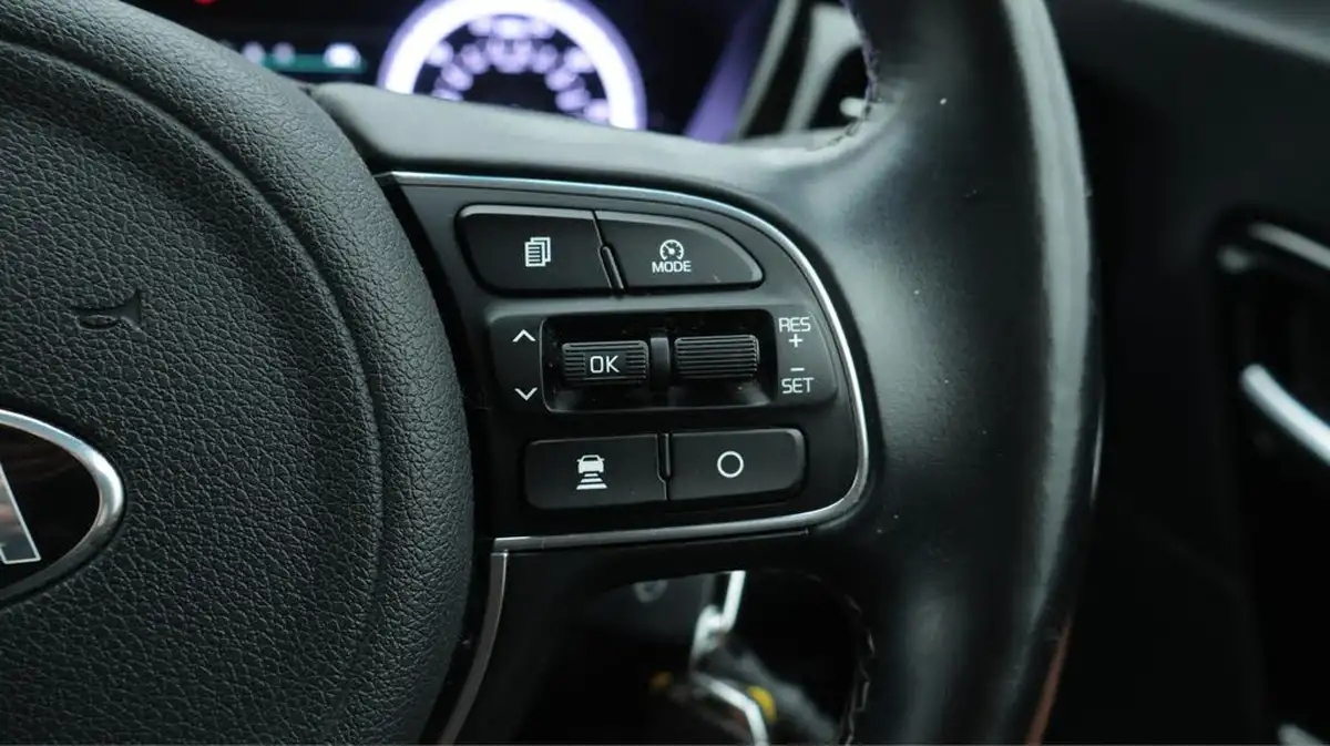 2020-kia-niro-16-gdi-phev-3-big-23