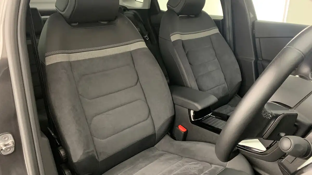 2024-citroen-c4-x-12-puretech-max-130ps-ss-eat8-big-31