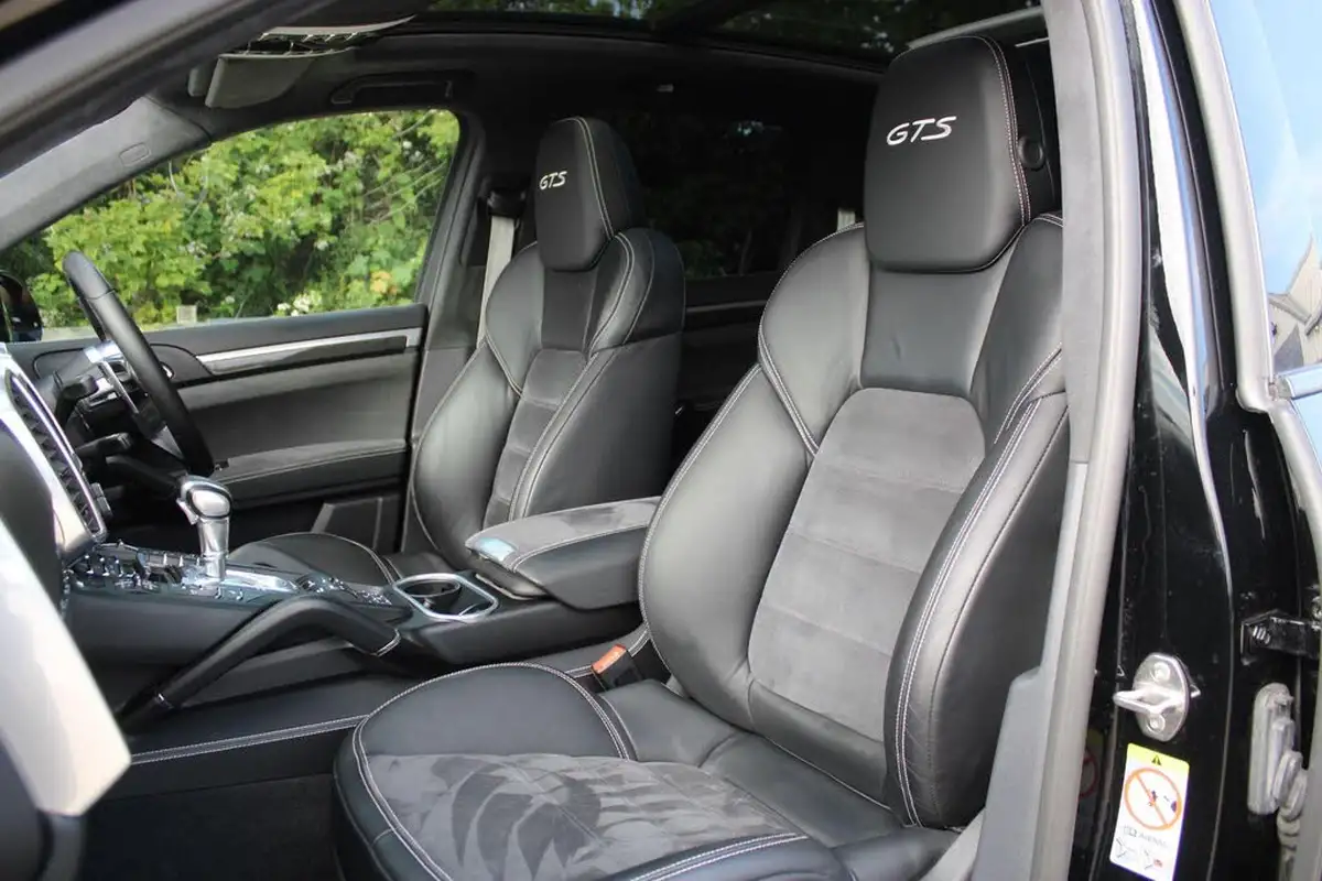 2015-porsche-cayenne-36-gts-big-19