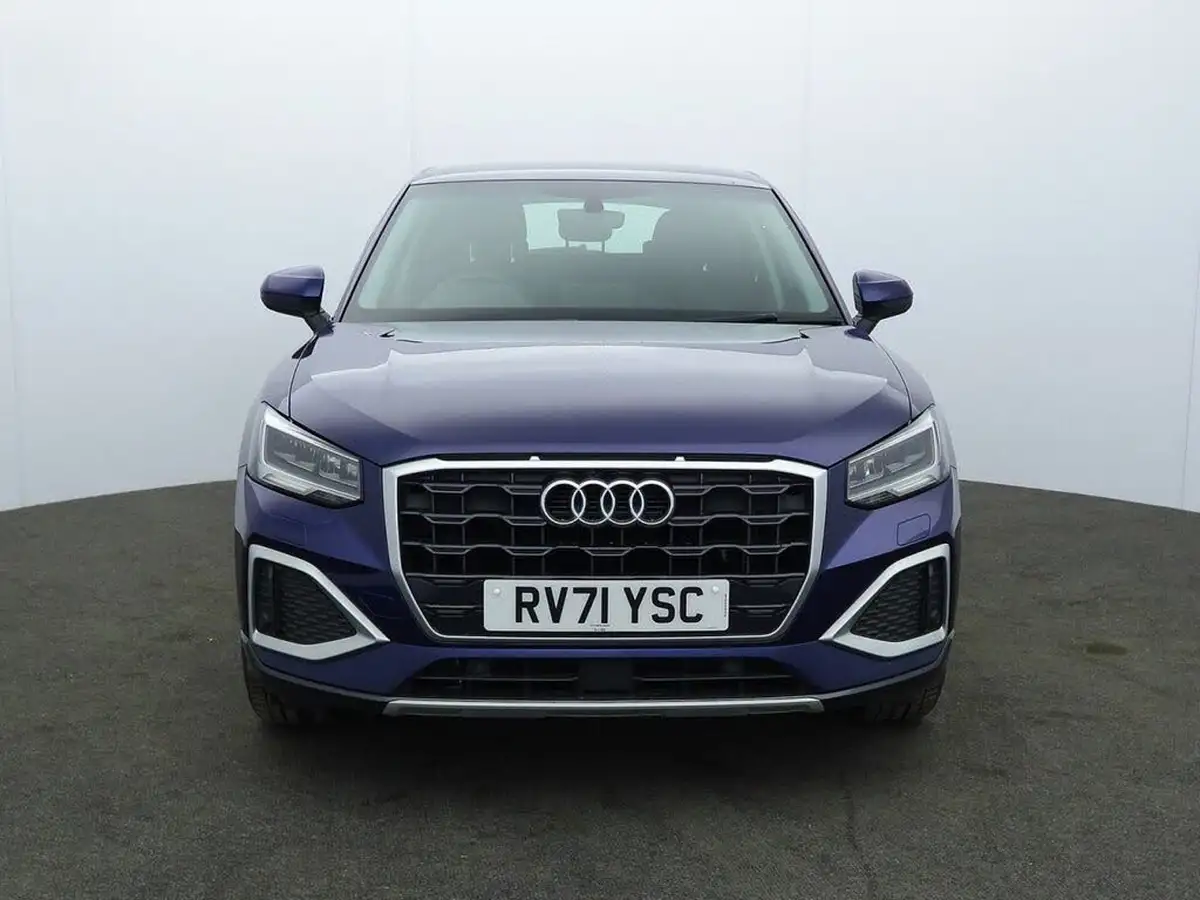 2021-audi-q2-10-30-tfsi-sport-big-3