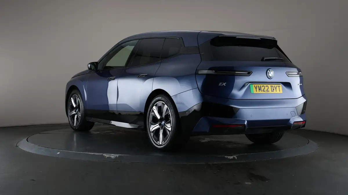 2022-bmw-ix-e-xdrive-40-m-sport-edition-big-76